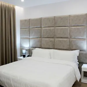 Otel Ramel, Tiran
